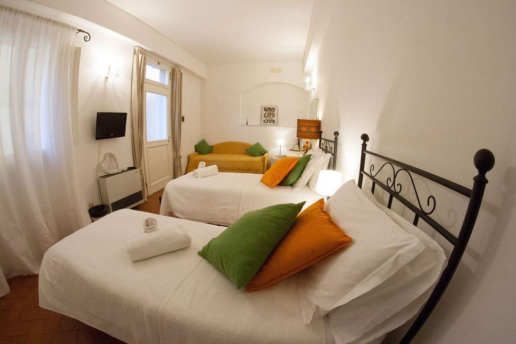 フィレンツェ コージー ハウス Bed & Breakfast 部屋 写真